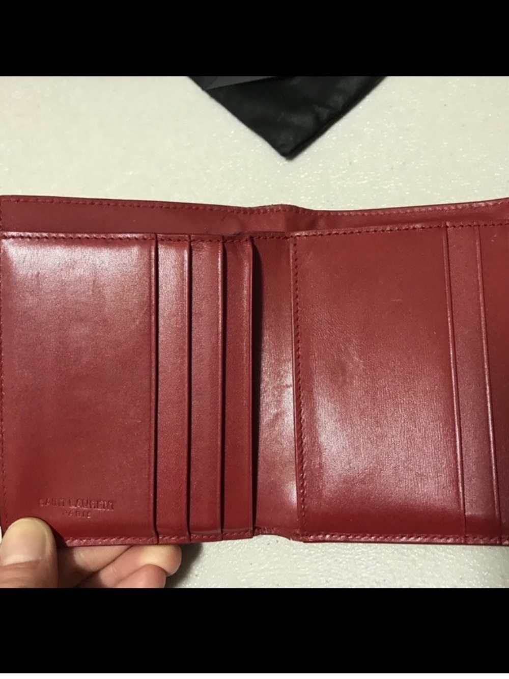 Saint Laurent Classic leather compact red wallet - Picture 4 of 7